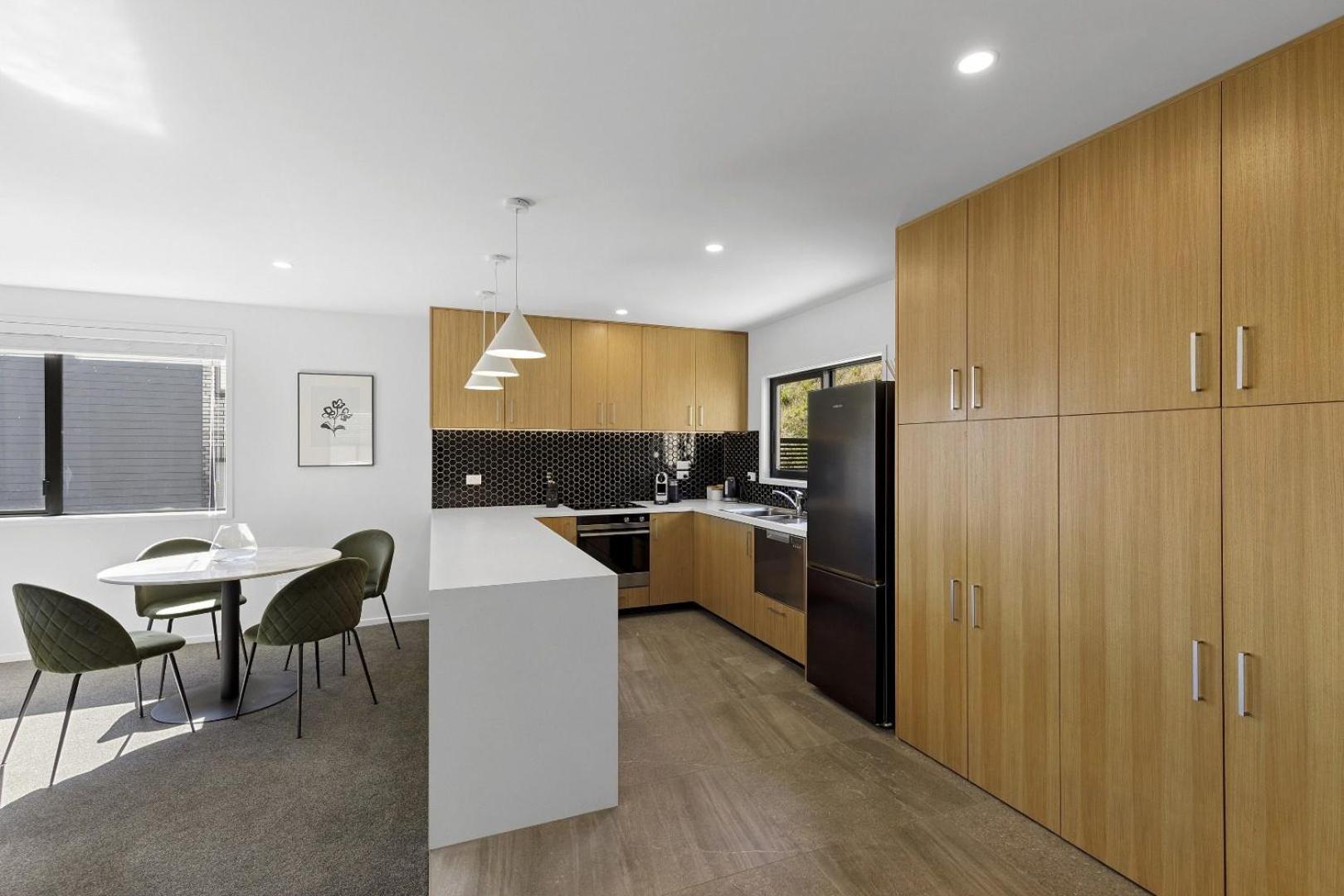 Whitby Townhouse Vila Porirua Exterior foto