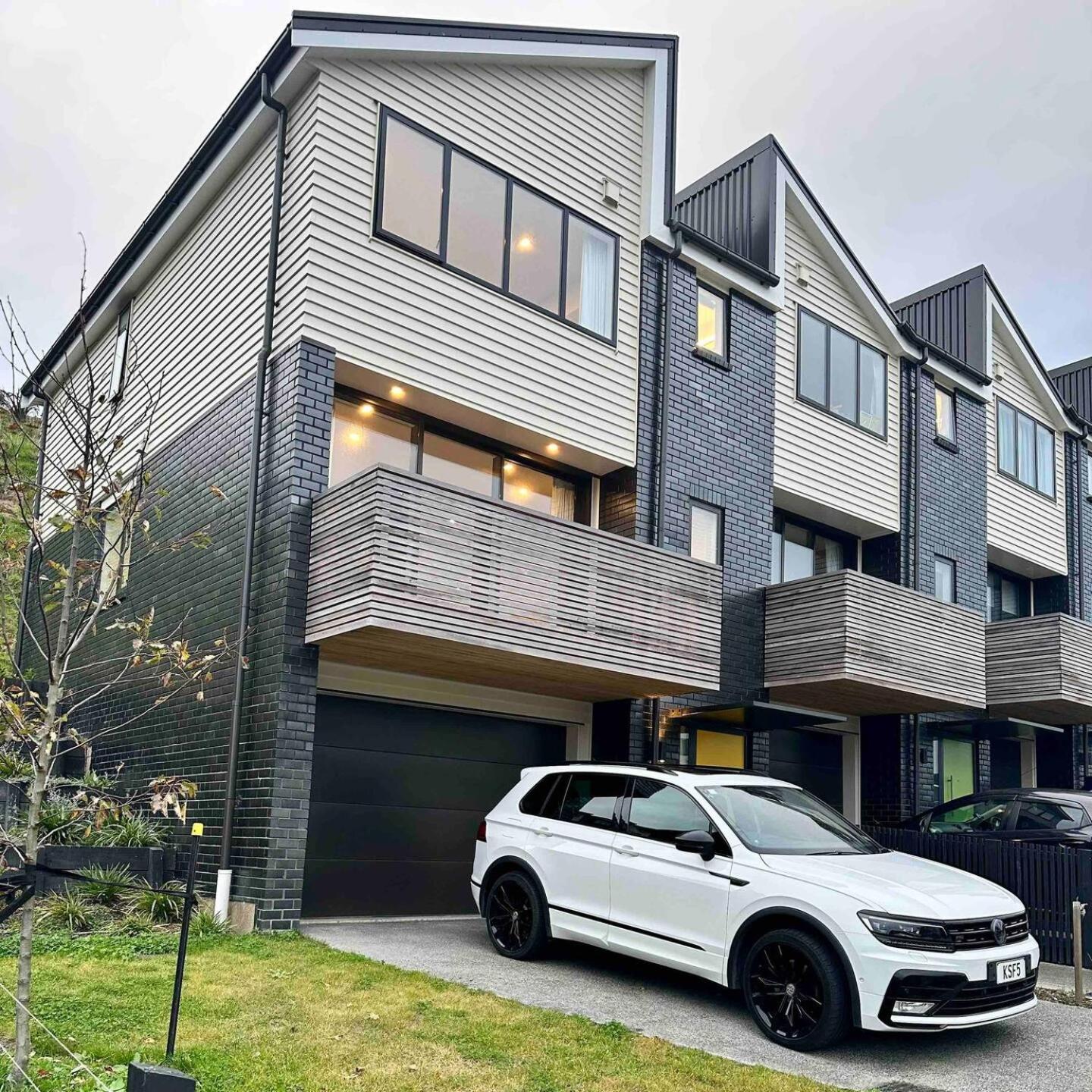 Whitby Townhouse Vila Porirua Exterior foto